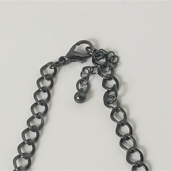 STATEMENT PIECE NECKLACE  Gunmetal & Faceted Resin Cabochons - Picture 5 of 8